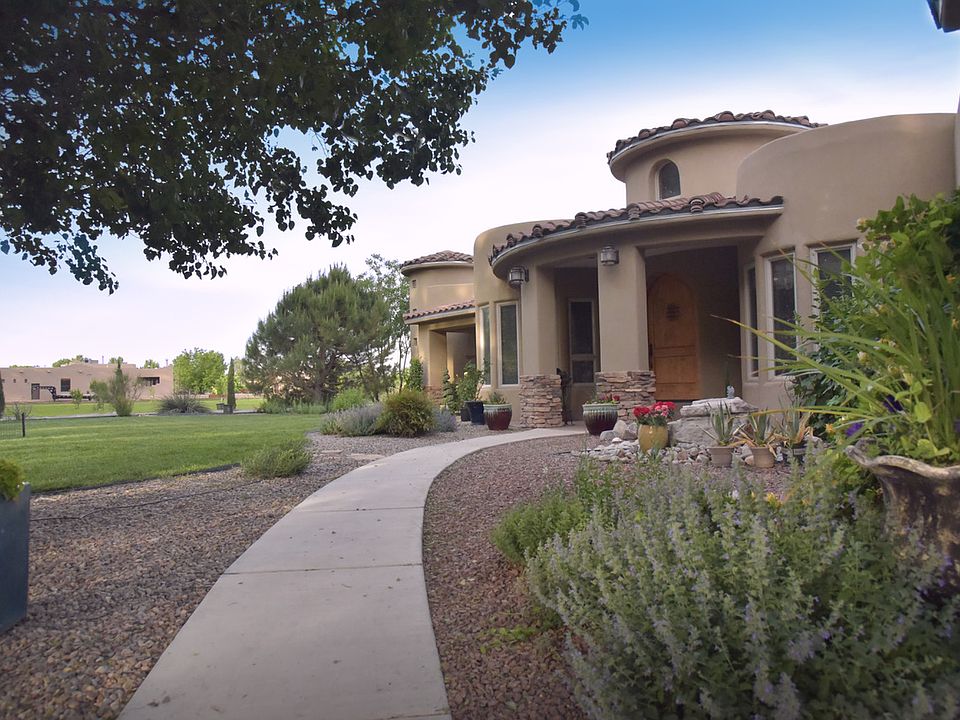 1st image of 30 Hacienda Del Valle