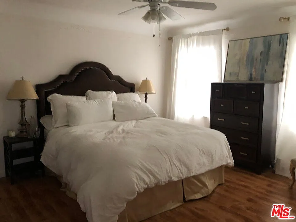 2 bed, 2.0 bath, 1800 sqft, $4,495 — Photo 4
