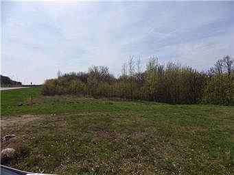 5th image of Benton Dr N
