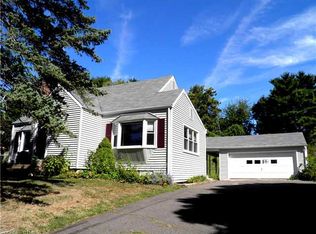 10 Alexander Dr, Cromwell, CT 06416