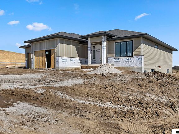 2nd image of 2222 Battle Creek Rd