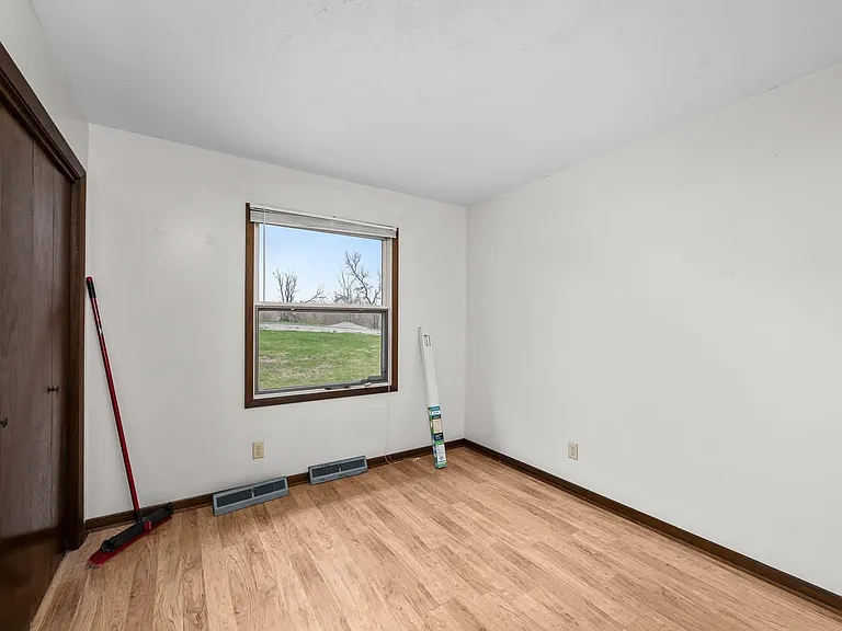 6206 Telegraph Rd — Photo 2