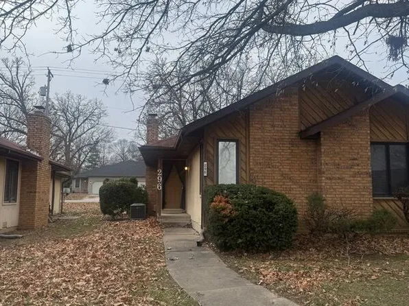 296 W Streamside Ct, Nixa, MO 65714