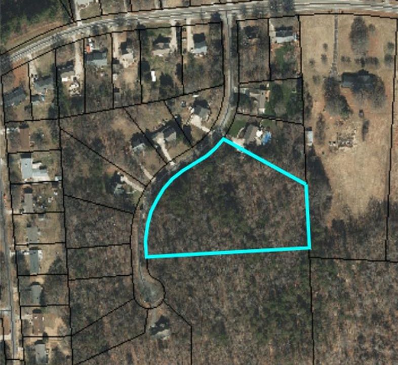 2nd image of 279 221st Spg Lot 10 11