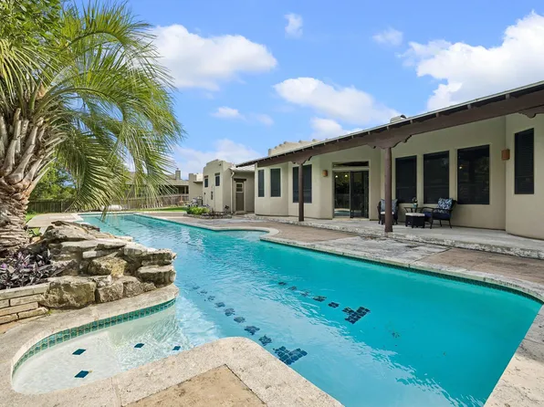 22227 Oban Dr, Spicewood, TX 78669