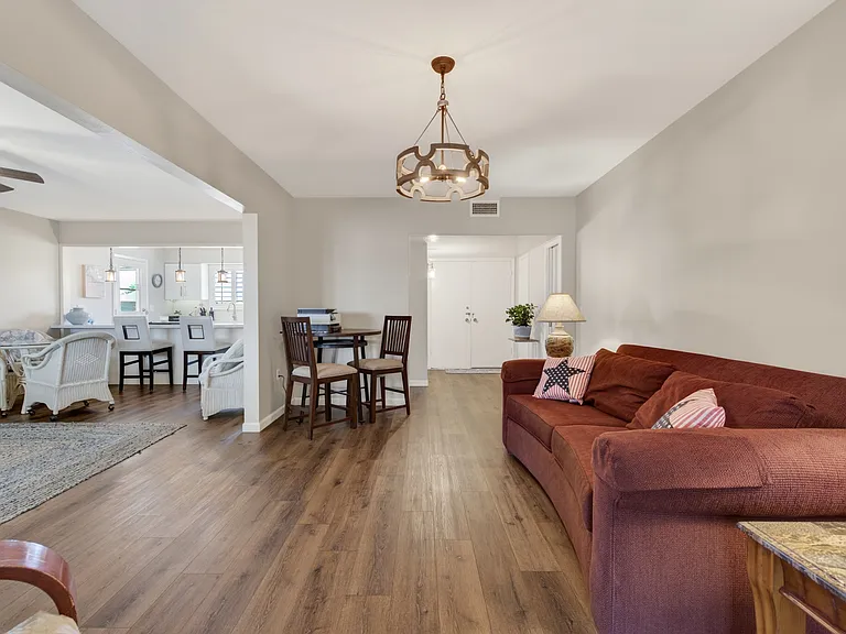 10135 W Andover Ave — Photo 23
