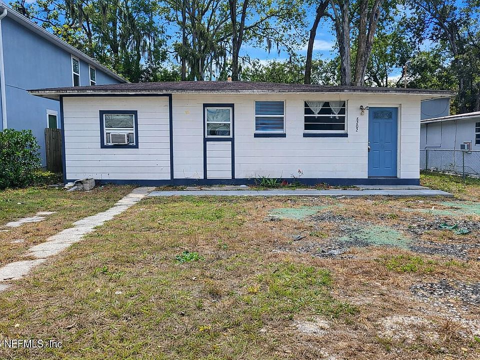 1st image of 8202 EATON Avenue