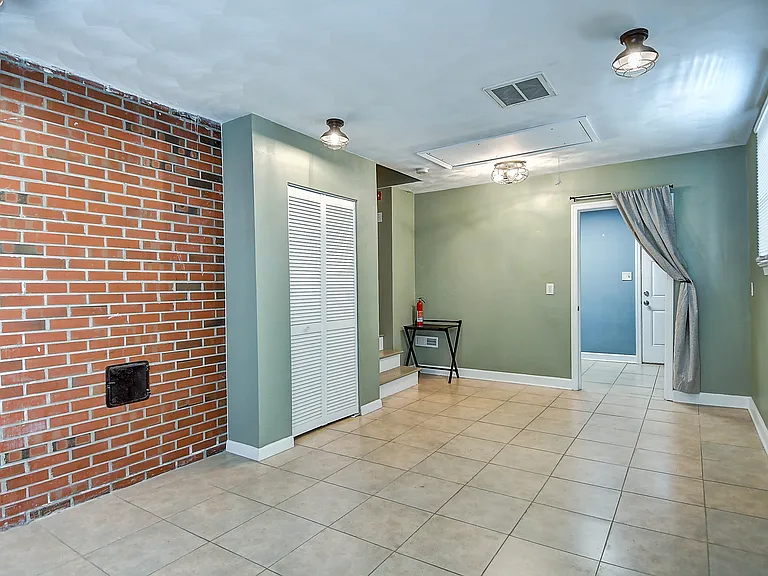 309 Beck St — Photo 23