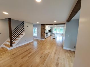 75 Cottage St, New Hartford, CT 06057