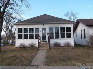 707 W Main St, Pipestone, MN 56164
