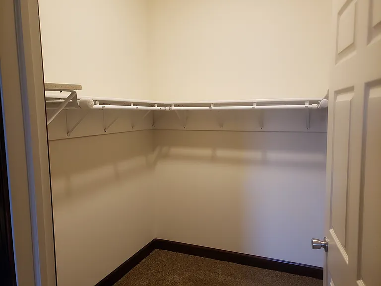 255 Schuyler Ave #321 — Photo 3