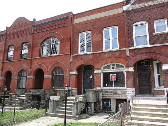 3rd image of 4114 S Ellis Ave