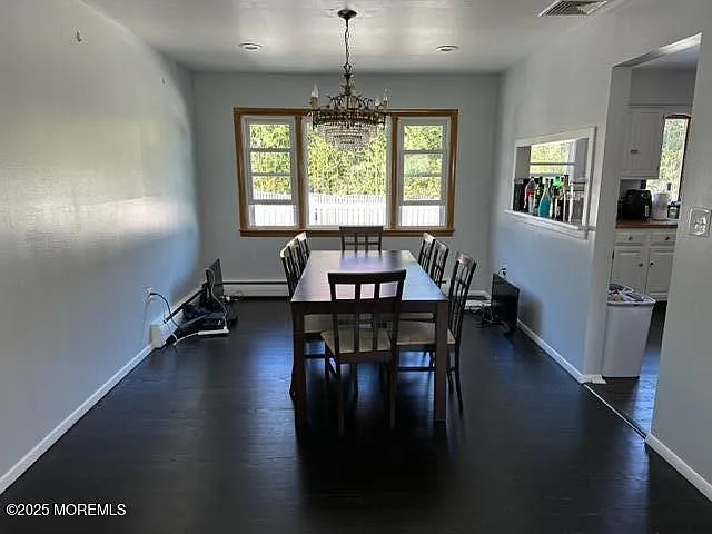 4 bed, 1858 sqft, $2,700 — Photo 4