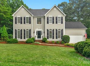 5425 Flowering Dogwood Ln, Charlotte, NC 28270