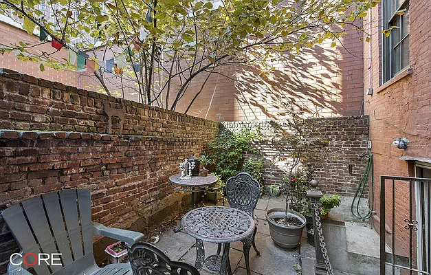 Rented by CORE | media 26