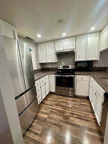 6226 Joaquin Murieta Ave #B Photo 1