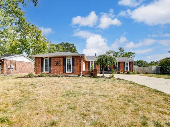428 Meadow Ln, Trenton, OH 45067