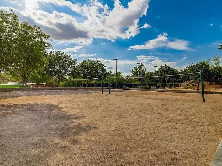 3055 Sunrise Heights Dr — Photo 4