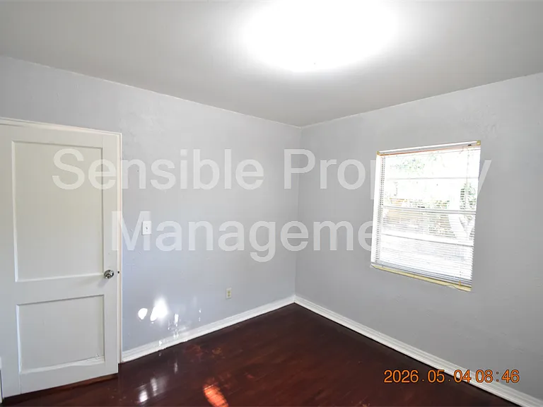 2801 Sanders Dr — Photo 28