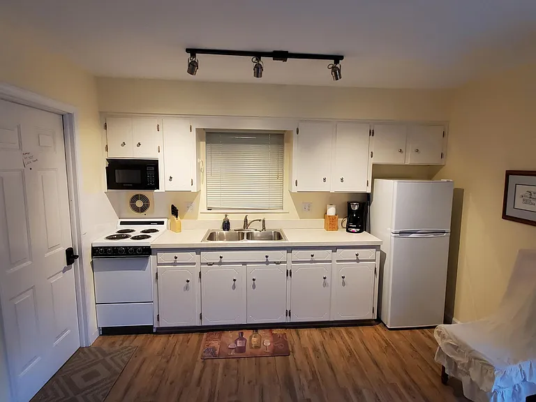 1160 Buckeye Rd — Photo 6