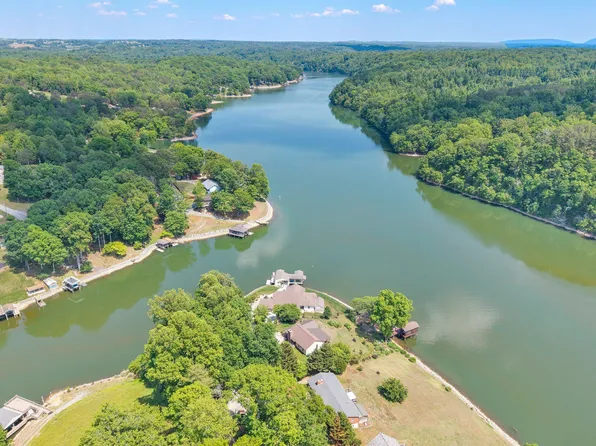2245 Thomason Ln, Goodview, VA 24095