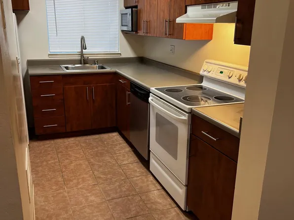 1263 Valley Oak Ct APT E, Novato, CA 94947