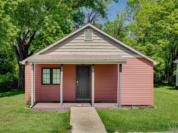 906 Dunklin St, Potosi, MO 63664