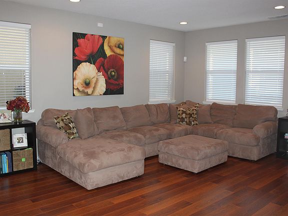 3rd image of 3231 Paumanok Way
