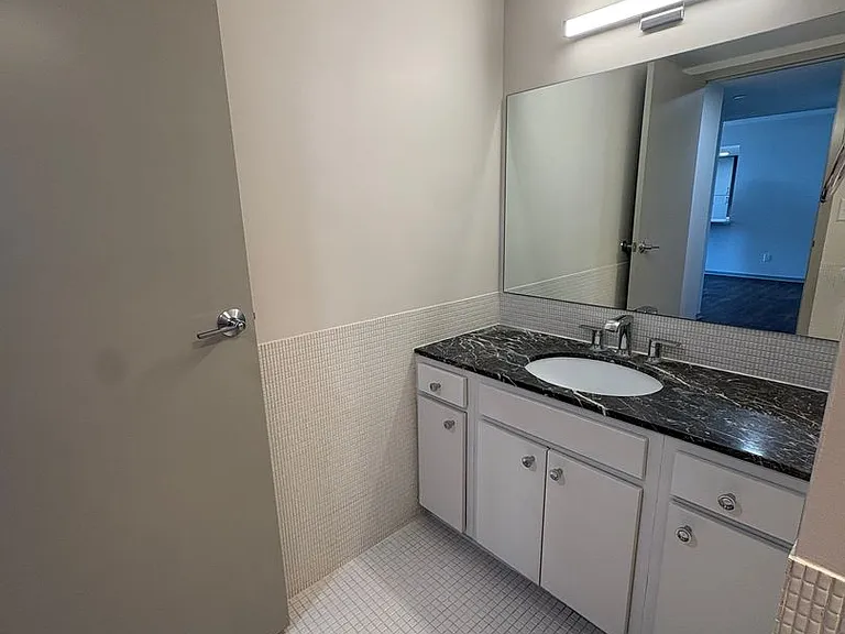 Sky Park Apartments — Photo 19