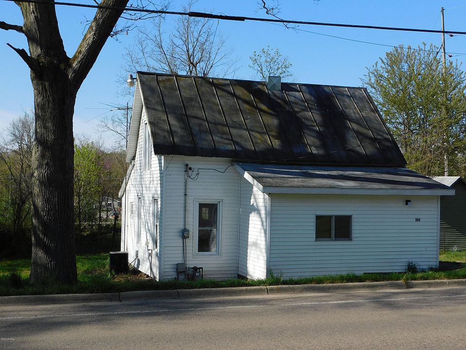 1st image of 153 W River St