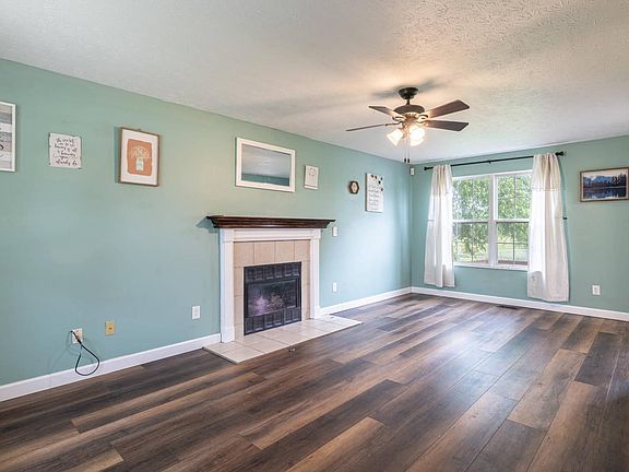 2nd image of 8920 Lanier Ln