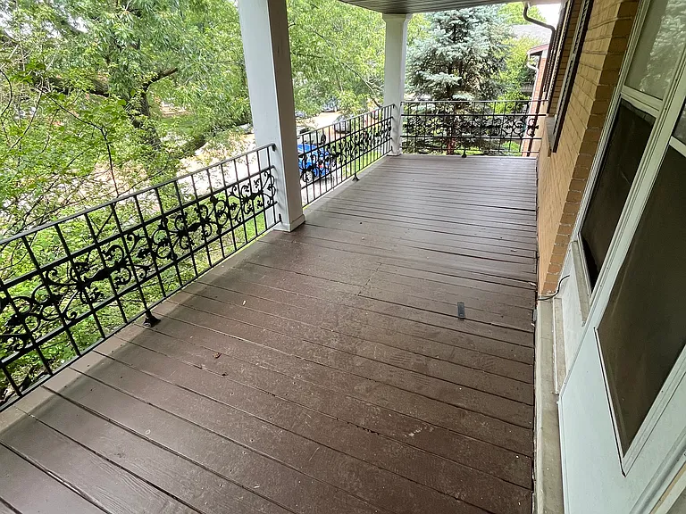 625 Broadmoor Dr #F — Photo 10