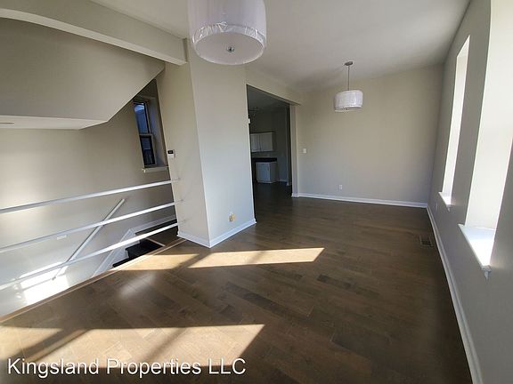 4th image of 3867-73 Botanical Ave #3873