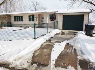 6626 SW Arborglade Ln, Topeka, KS 66619