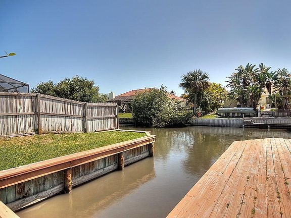 2nd image of 355 Spoonbill Ln