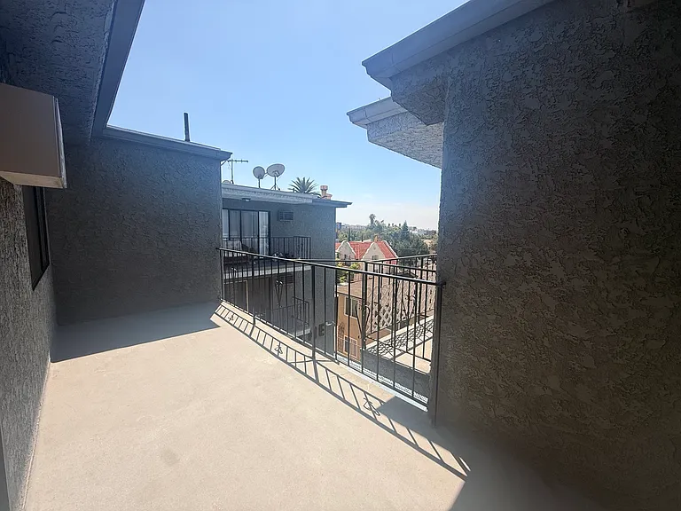 E.M.E. Mansfield — Photo 32