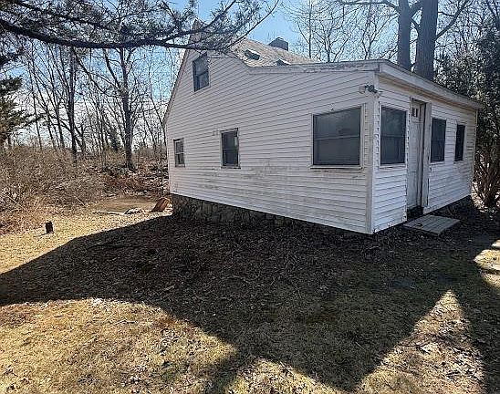 4th image of 429 Rye Hill Road