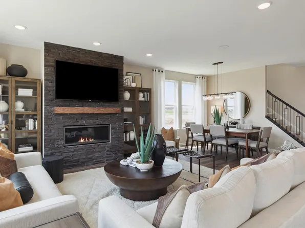 15017 Ashtown Ln, Rosemount, MN 55068