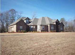 117 Rowan Oak Pl, Terry, MS 39170