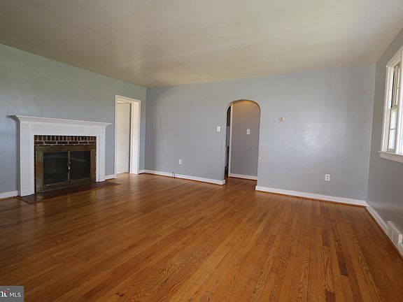 2nd image of 17722 Leonard Ave