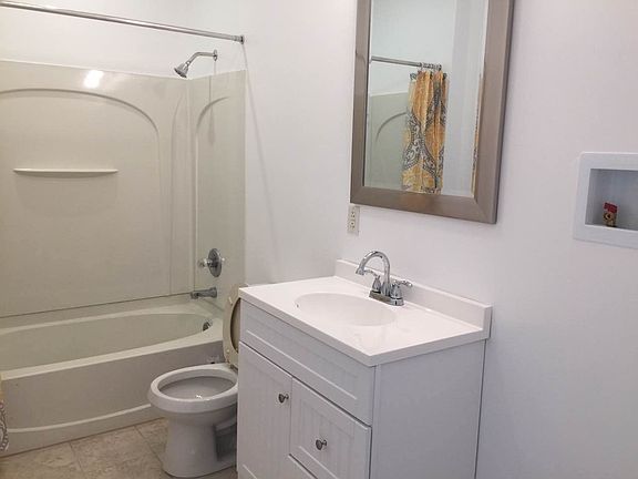 4th image of 401 N 41st St #3FL