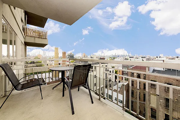 Sold by Compass | media 3