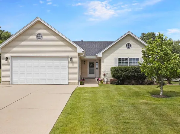 1100 E Keri LANE, Oak Creek, WI 53154