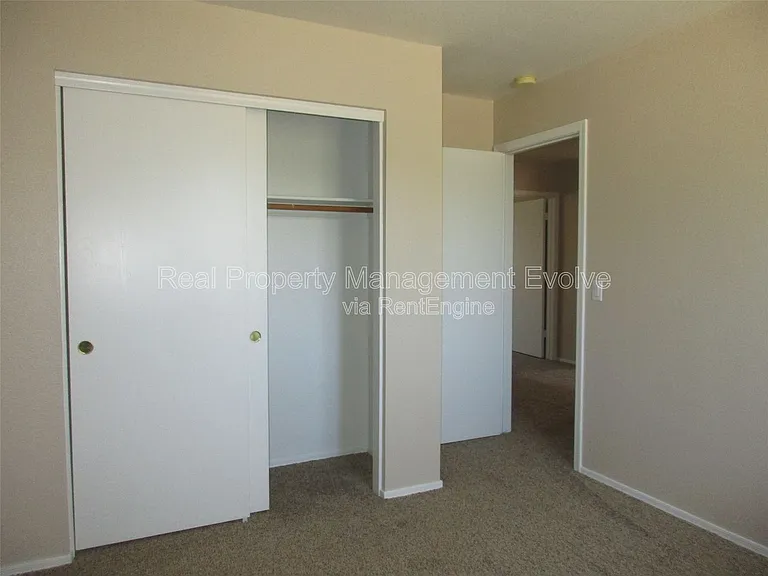 7418 W Eva St — Photo 13
