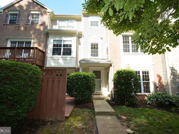 4323 Runabout Ln #171, Fairfax, VA 22030