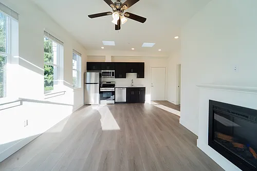 Floor plan 301