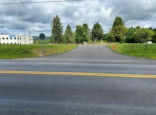 516 W Blakeslee Blvd, Lehighton, PA 18235