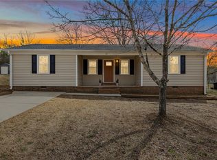 717 Old Stagecoach Rd, Easley, SC 29642