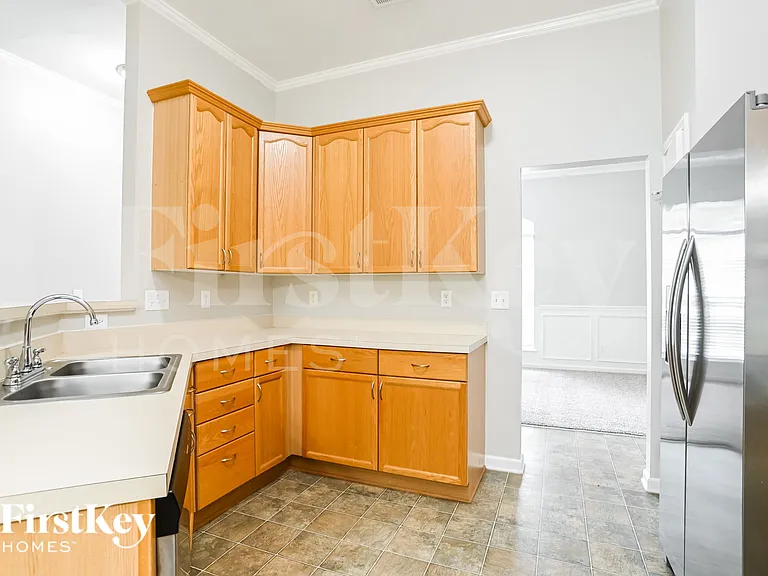 2015 Farmingham Ln — Photo 9