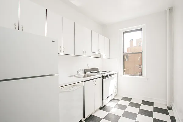 Rented by The Crest Group | media 8